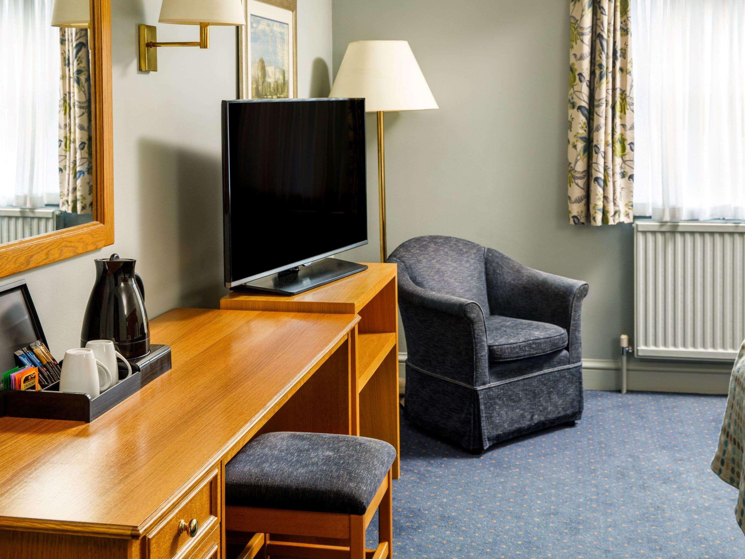 Mercure Bristol North The Grange Hotel Winterbourne Buitenkant foto